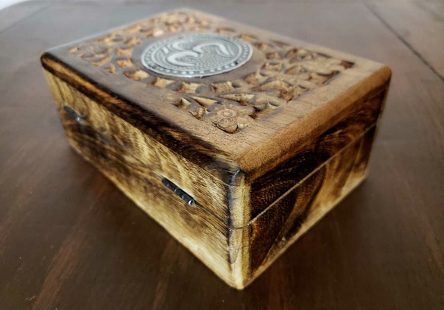 Wooden Trinket Box - photo 4