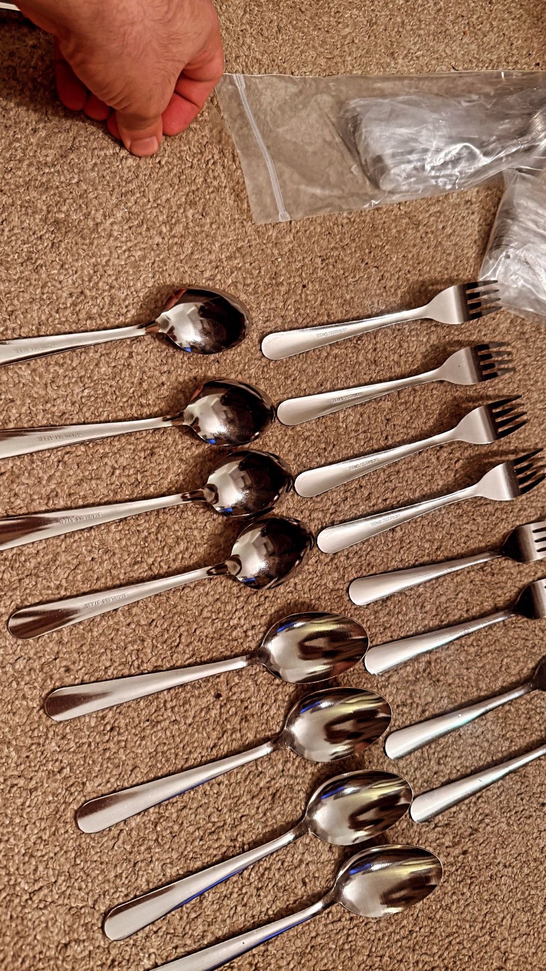 16-Piece Stainless Steel Silverware Set: 8 Spoons, 8 Forks - photo 2