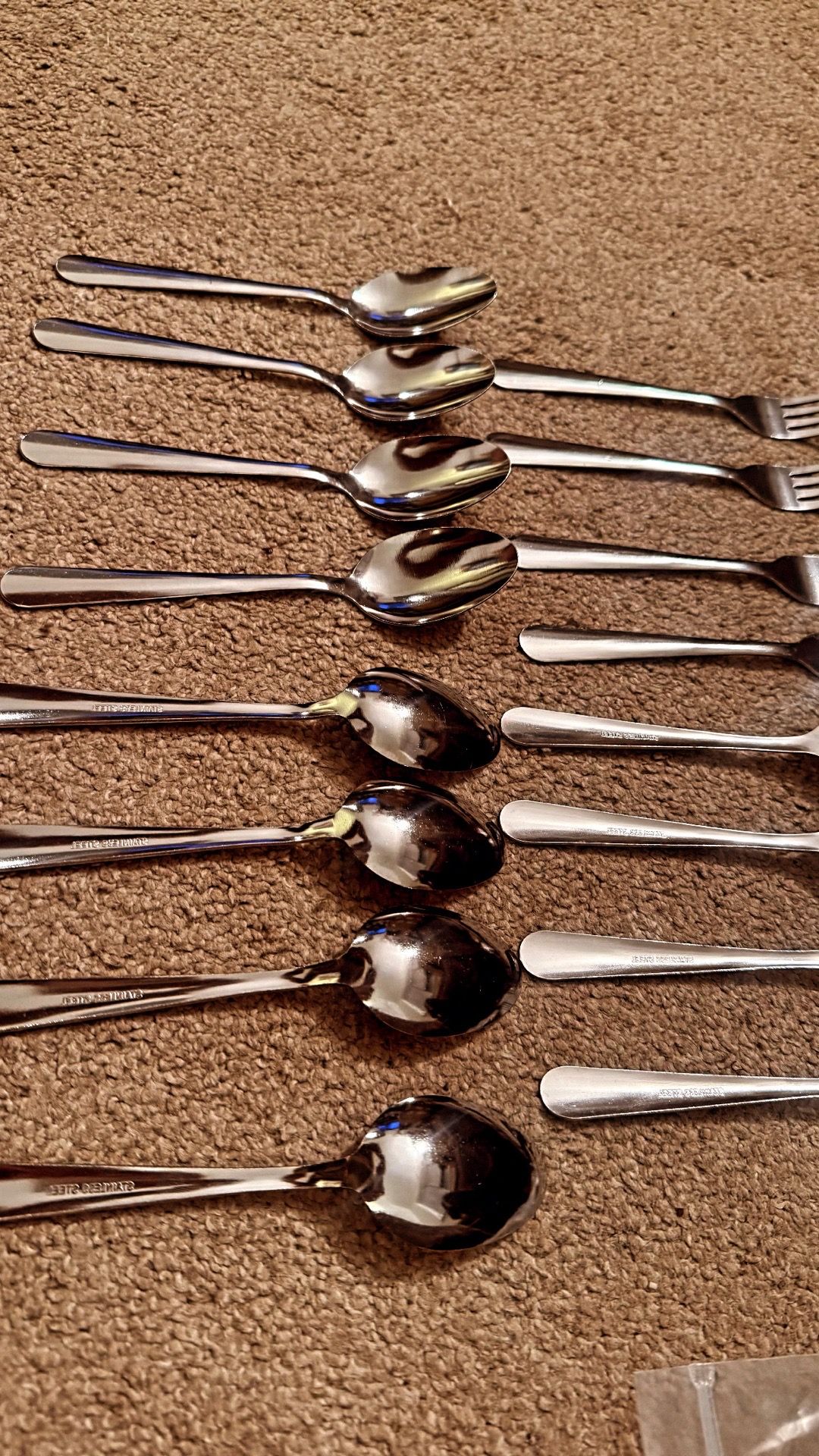 16-Piece Stainless Steel Silverware Set: 8 Spoons, 8 Forks - photo 3