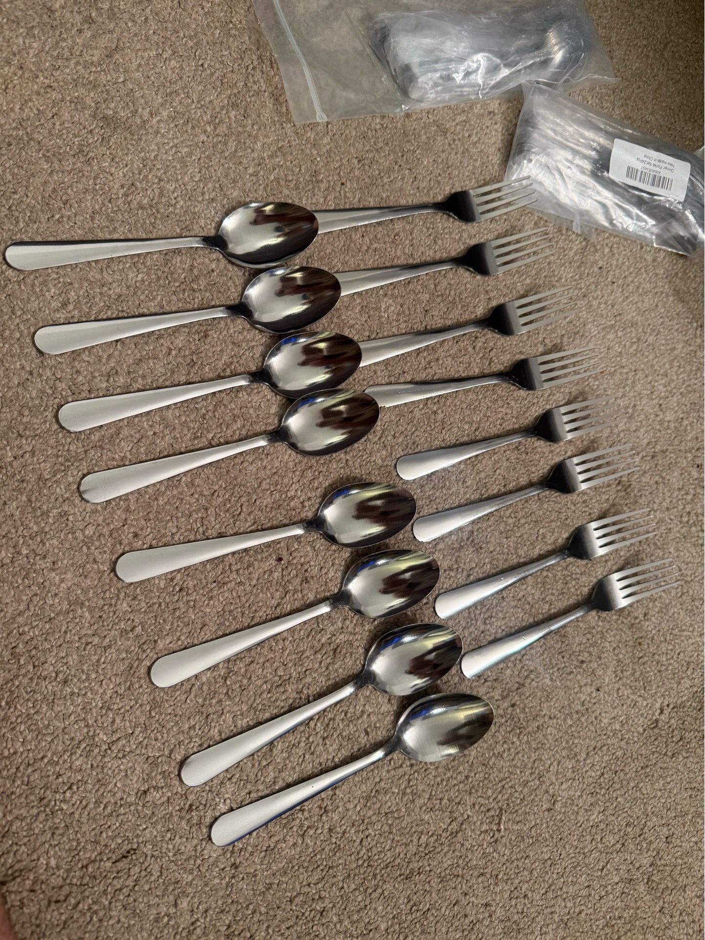 16-Piece Stainless Steel Silverware Set: 8 Spoons, 8 Forks - photo 5