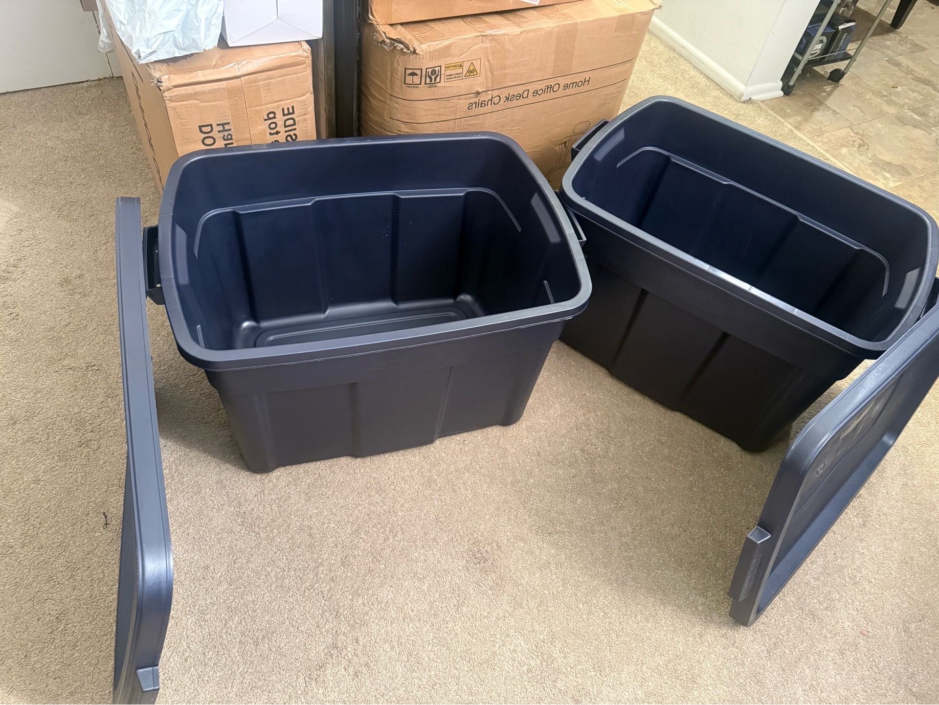 Rubbermaid Roughneck Storage Box, 31 Gal, Dark Indigo - photo 3