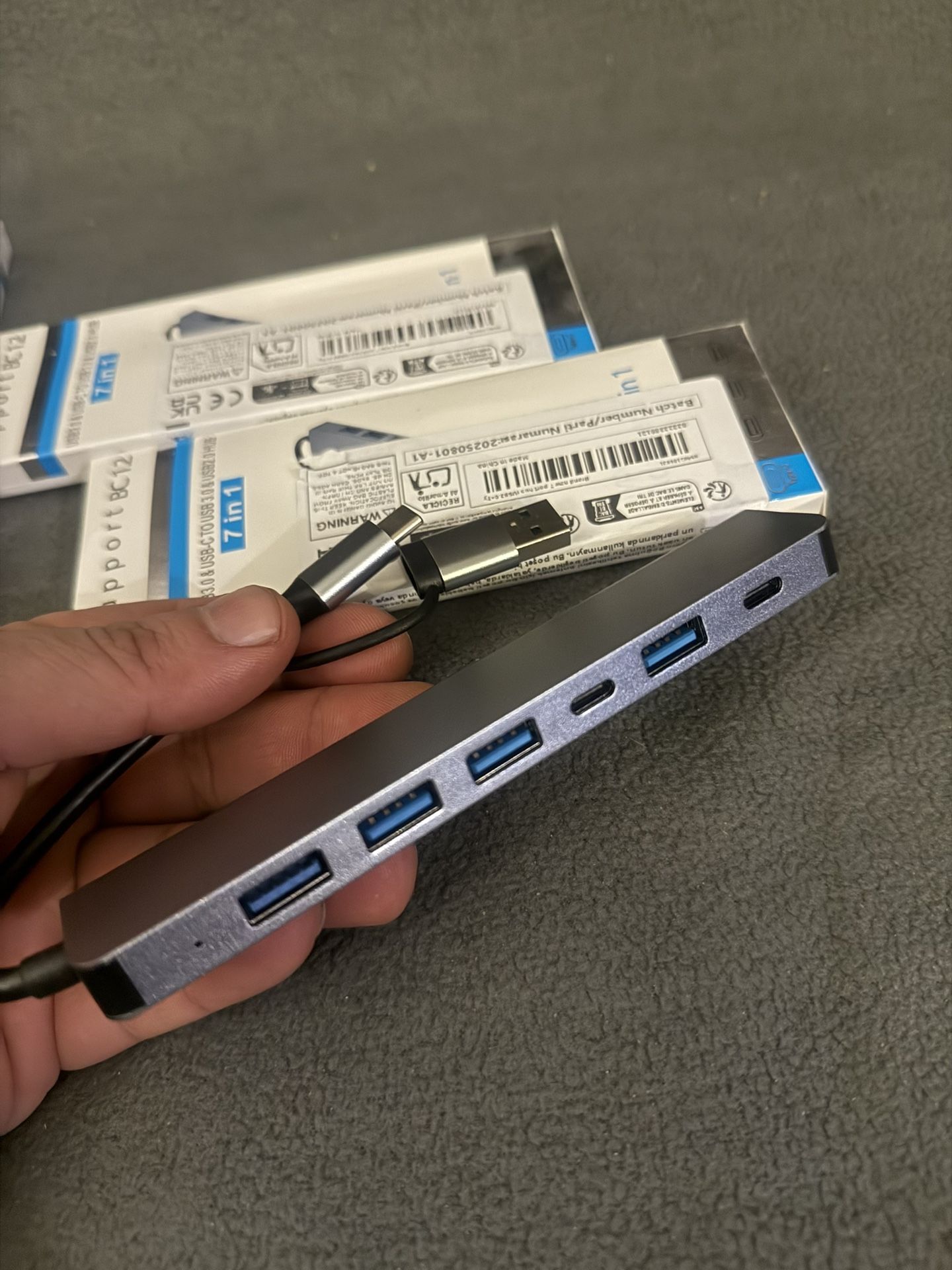 7-in-1 USB C Hub, High-Speed Data Transfer, 7 Ports - photo 5