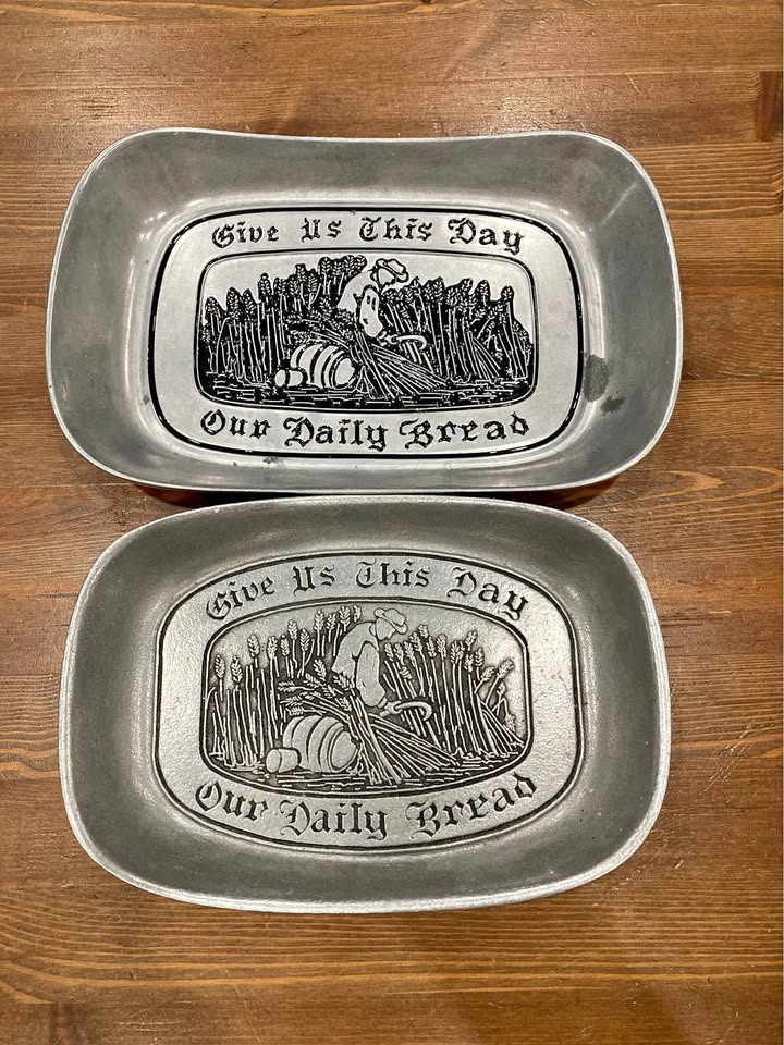 Wilton Armetale Bread Trays - Set of 2