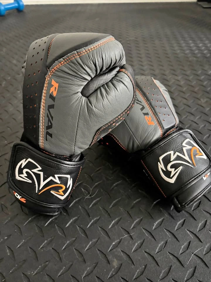 RIVAL RB10 INTELLI-SHOCK BOXING BAG GLOVES