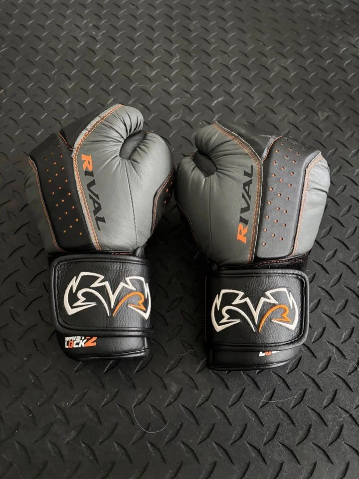 RIVAL RB10 INTELLI-SHOCK BOXING BAG GLOVES - photo 2
