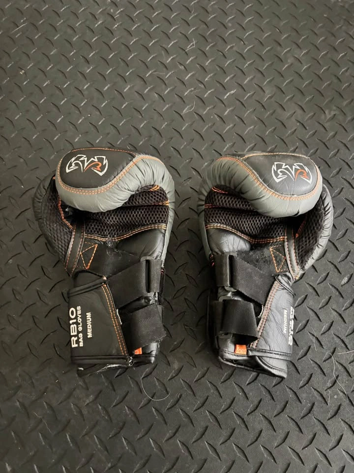 RIVAL RB10 INTELLI-SHOCK BOXING BAG GLOVES - photo 3