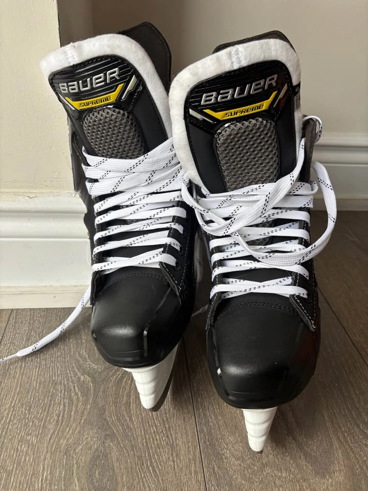 Bauer Supremes M1 Hockey Skates - Kids Size 5 - photo 2