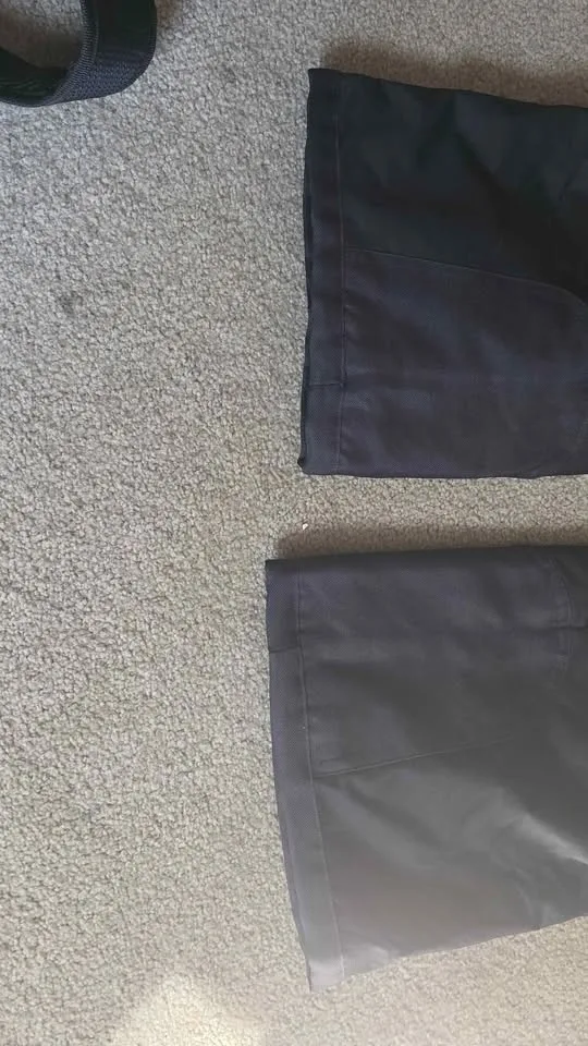 Like new youth large snow pants image indicator(3)