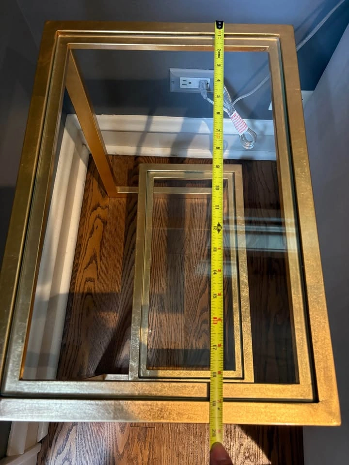 Gold and glass side table - photo 4