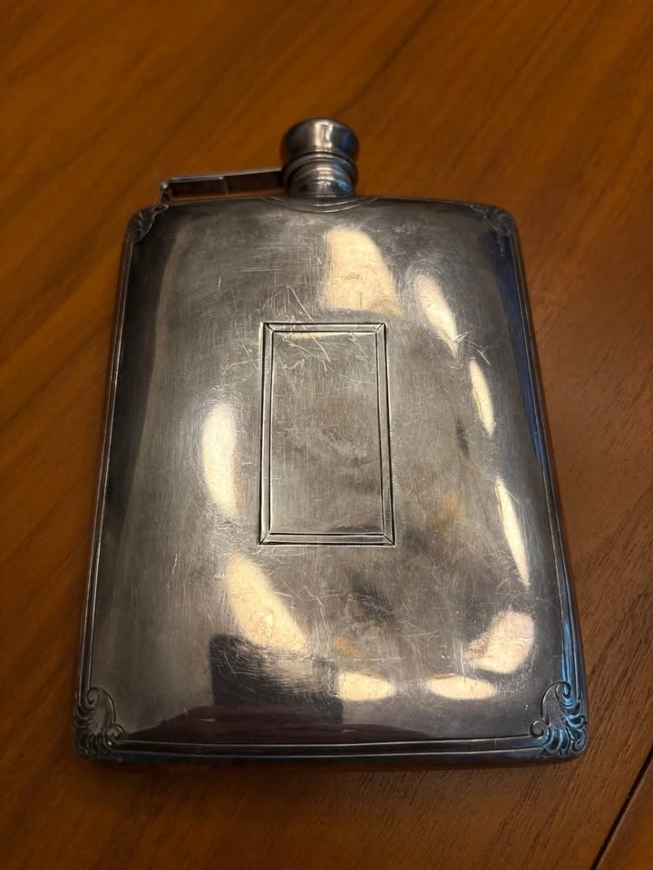P.S.Co. Silver plate flask 10 oz antique - photo 2