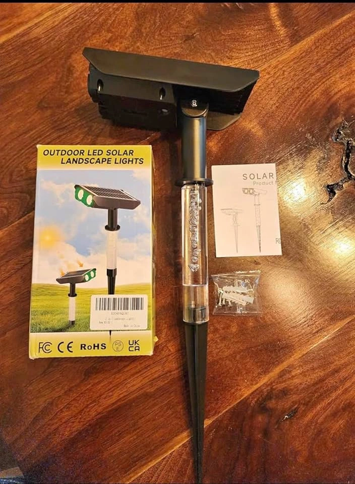 Solar Spotlights Outdoor 2-in-1 Wall or Landscape Lights 6-Pack
