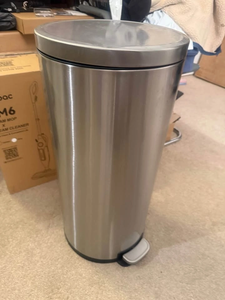 30 Liter / 8 Gallon Round Step Trash Can, Brushed Stainless - photo 3