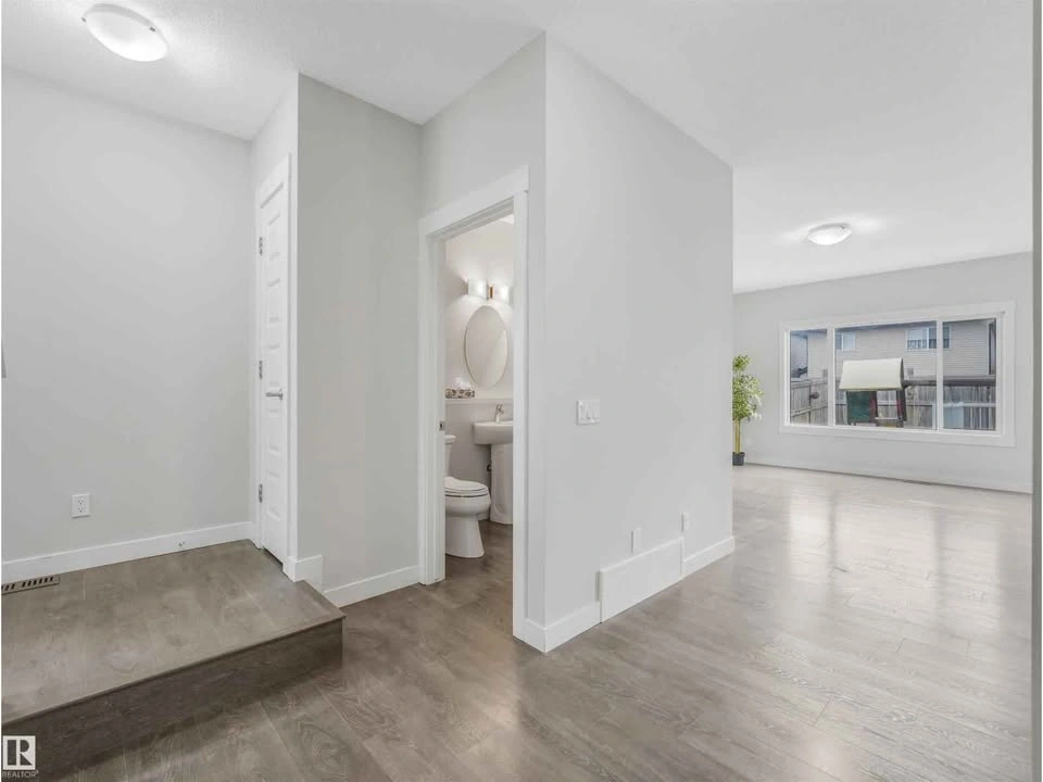 Home for sale - photo 4