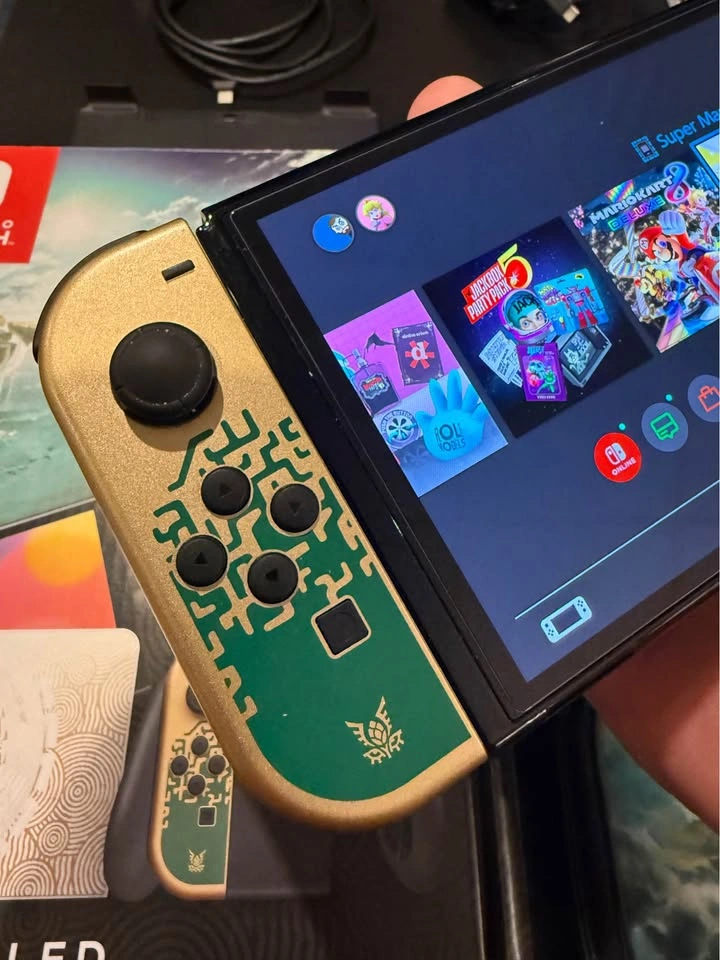 Nintendo Switch OLED Bundle - photo 3