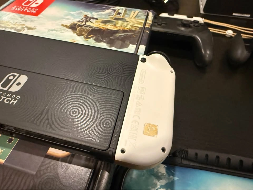 Nintendo Switch OLED Bundle - photo 4