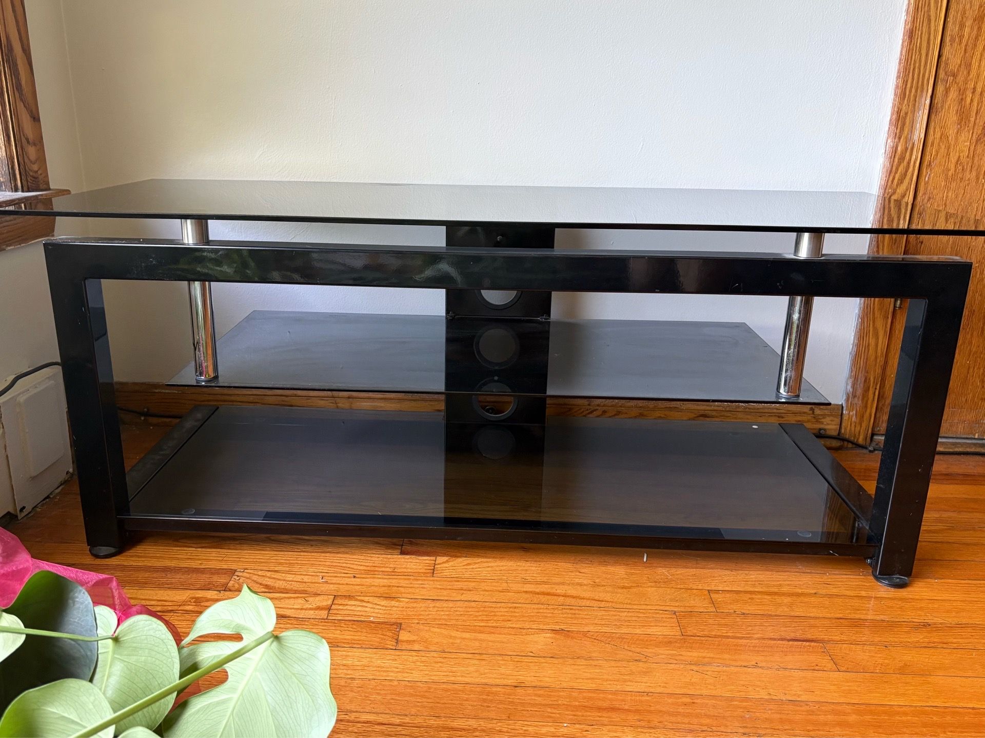 Black glass tv stand in great condition - photo 2