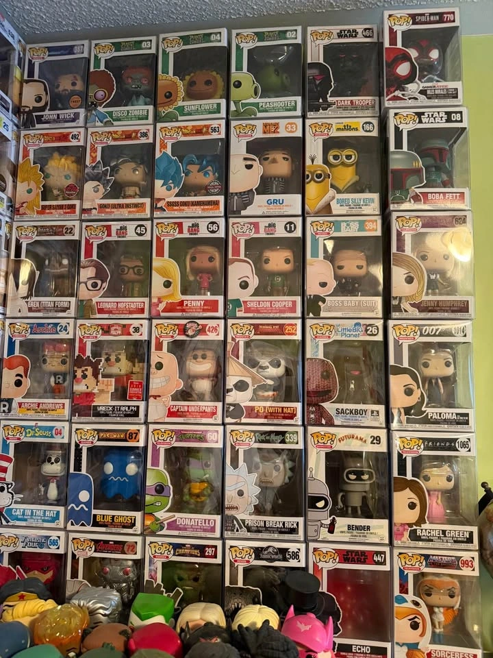 Funko Pop! Vinyl Figures Collection - BNIB and OOB - photo 2