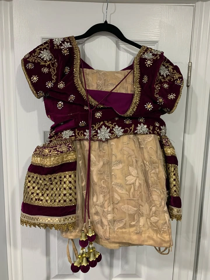 Lehanga Indian Dress (Gold and Purple) - photo 2