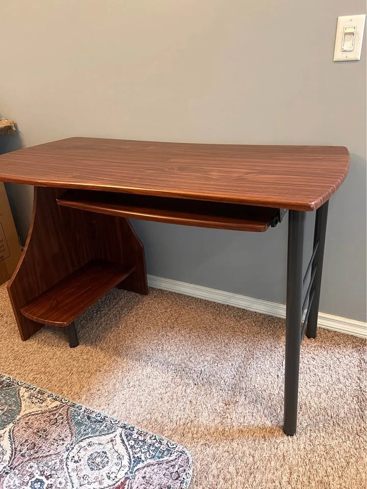 Executive Office Desk with Keyboard Tray & Storage Shelf 47" - photo 3