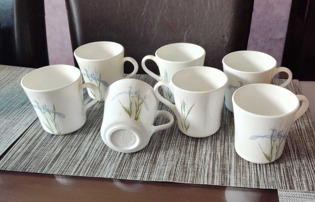 CorningWare Iris Mugs 7 piece set