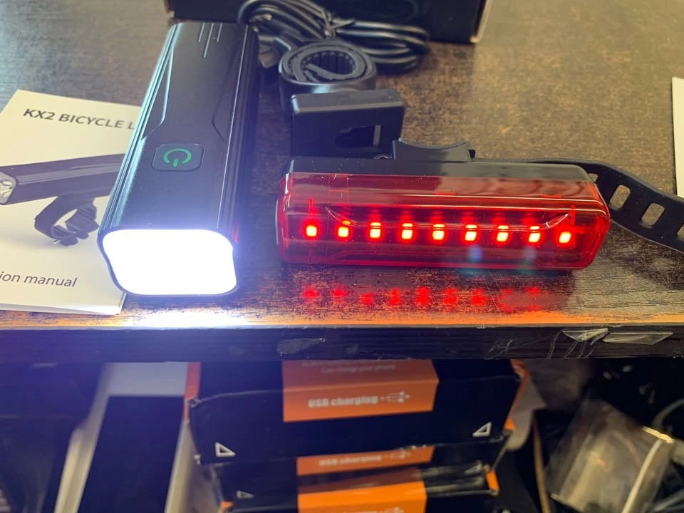Bicycle Lights USB charging White and Red - photo 2