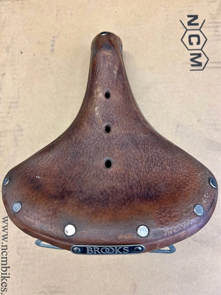 Brooks B67S Leather Bicycle Saddle