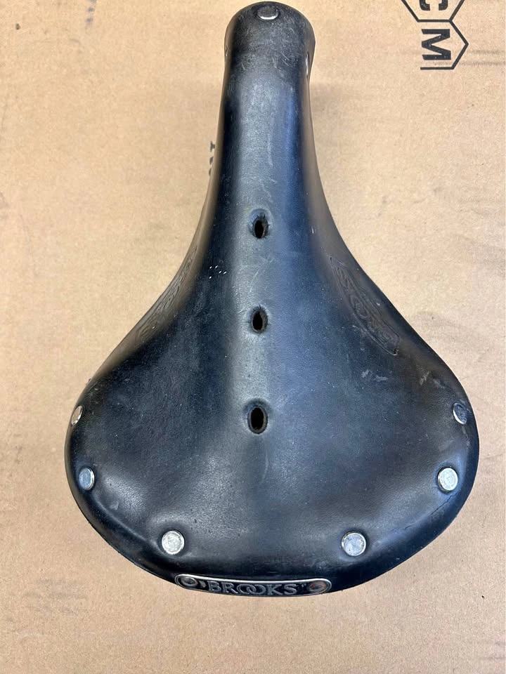 Brooks B17S Ladies Standard Black Bicycle Saddle