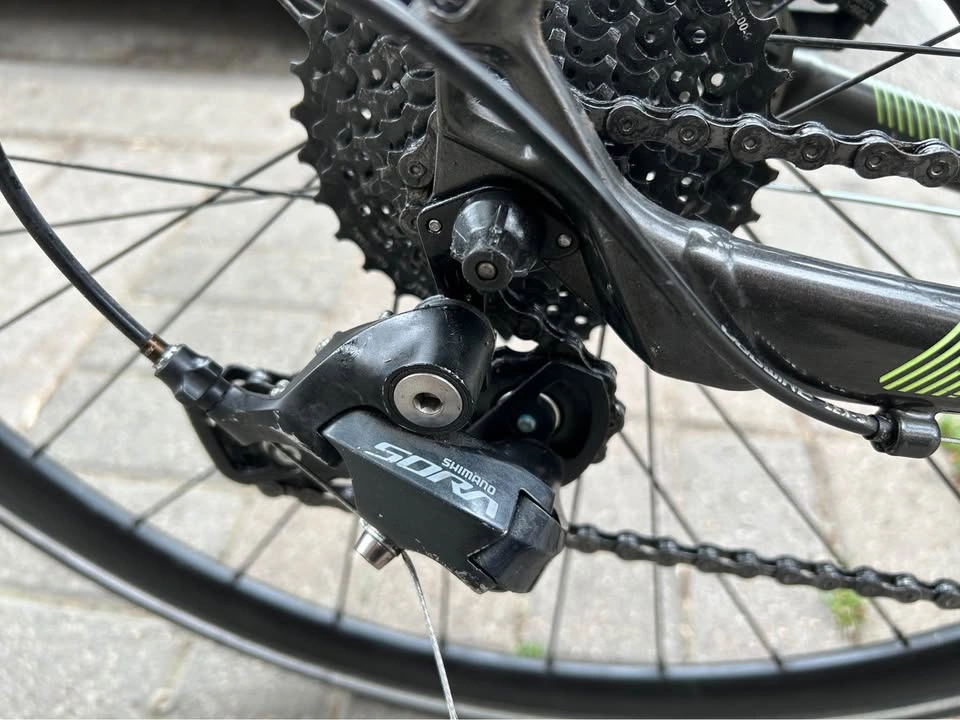 Cannondale Hybrid Bike Shimano Sora Disc Brakes 16” - photo 3