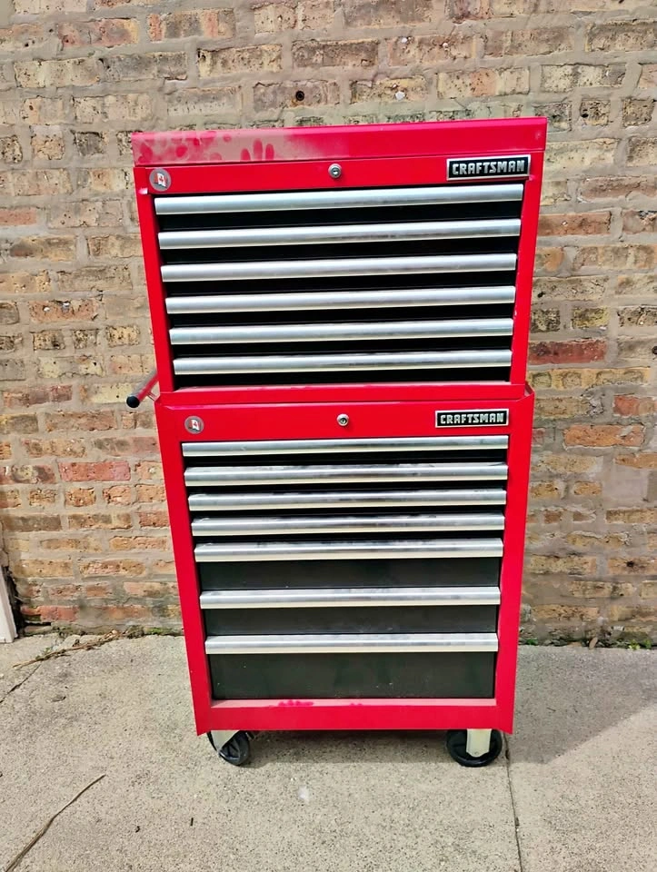 Craftsman tool box 2 piece set NO KEYS