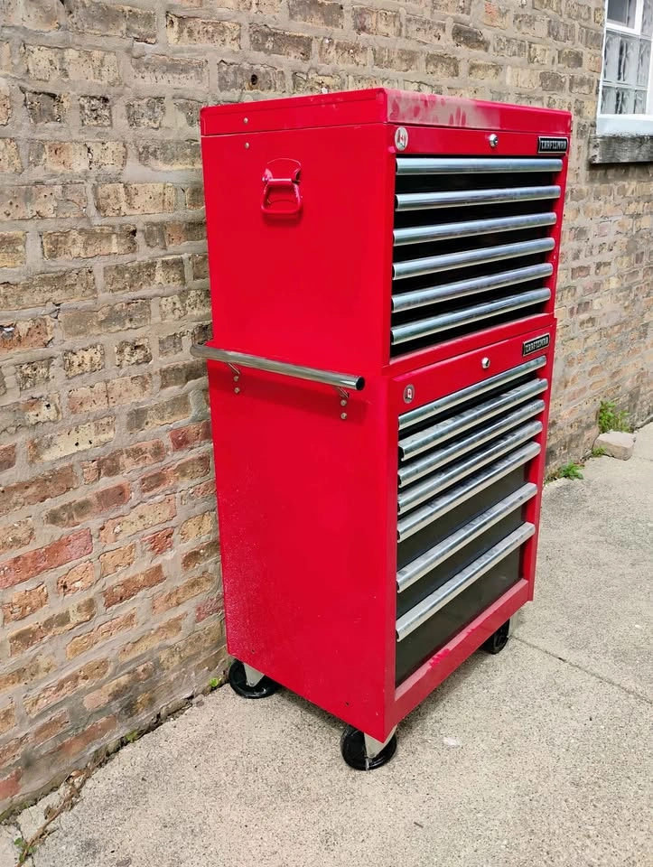 Craftsman tool box 2 piece set NO KEYS - photo 2