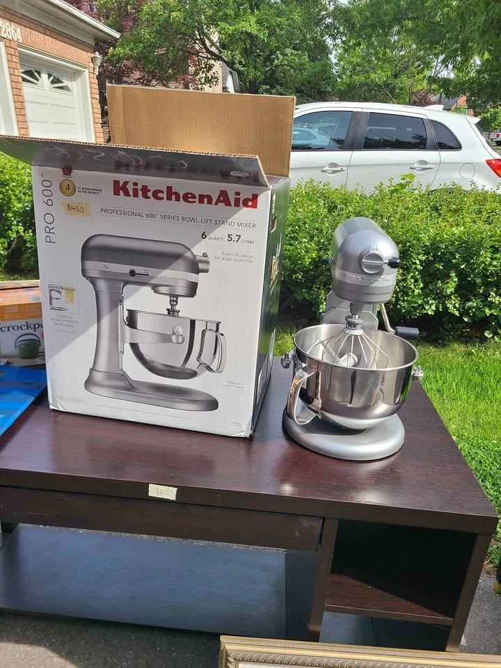 KitchenAid Professional 600 Series Stand Mixer – 6 Qt