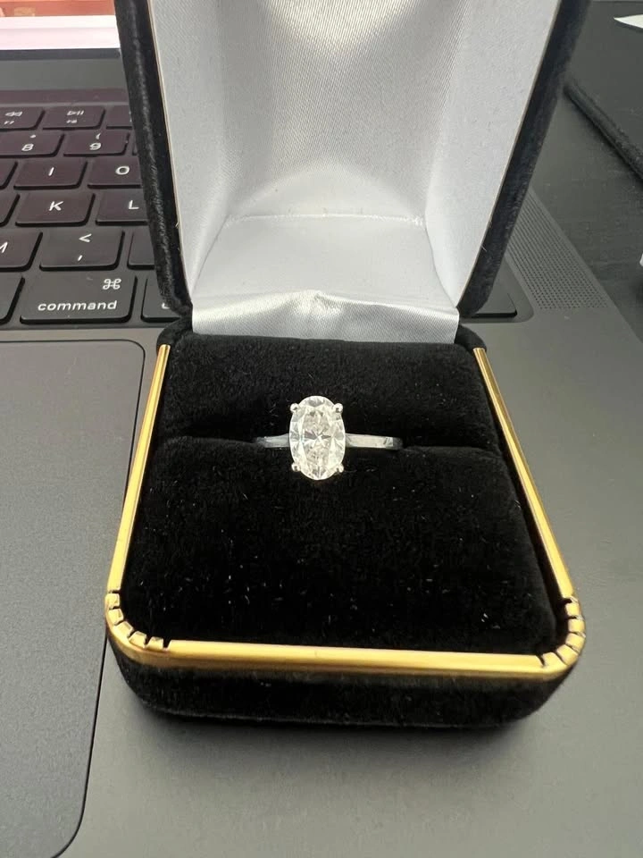 1.5ct Oval Solitaire Engagement Ring Moissanite Sterling Silver - photo 4
