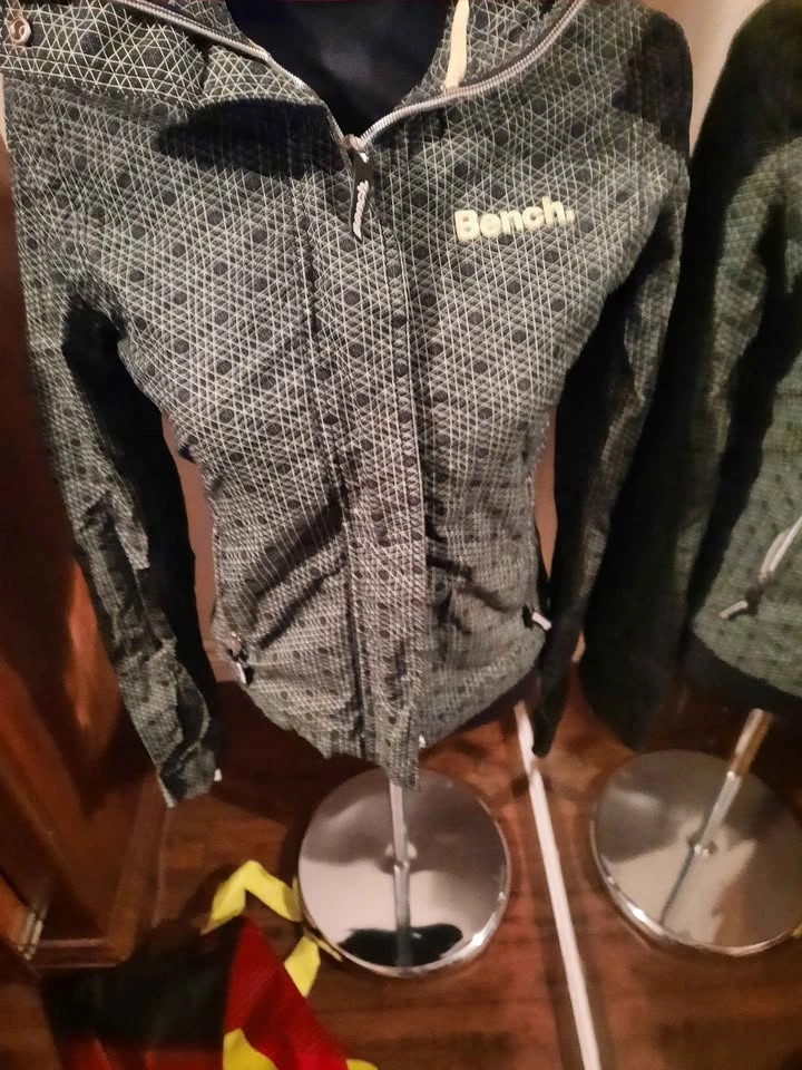 Bench jacket - photo 2