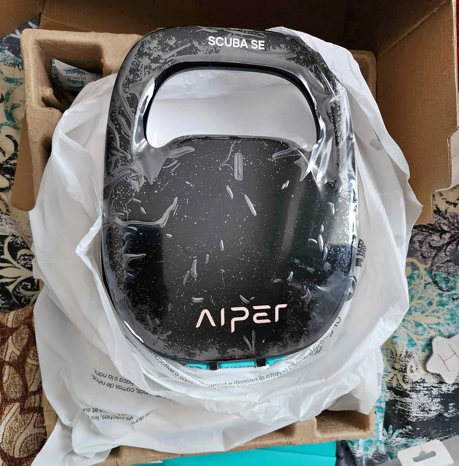 Aiper SCuba Sr cordless Robotic pool cleaner