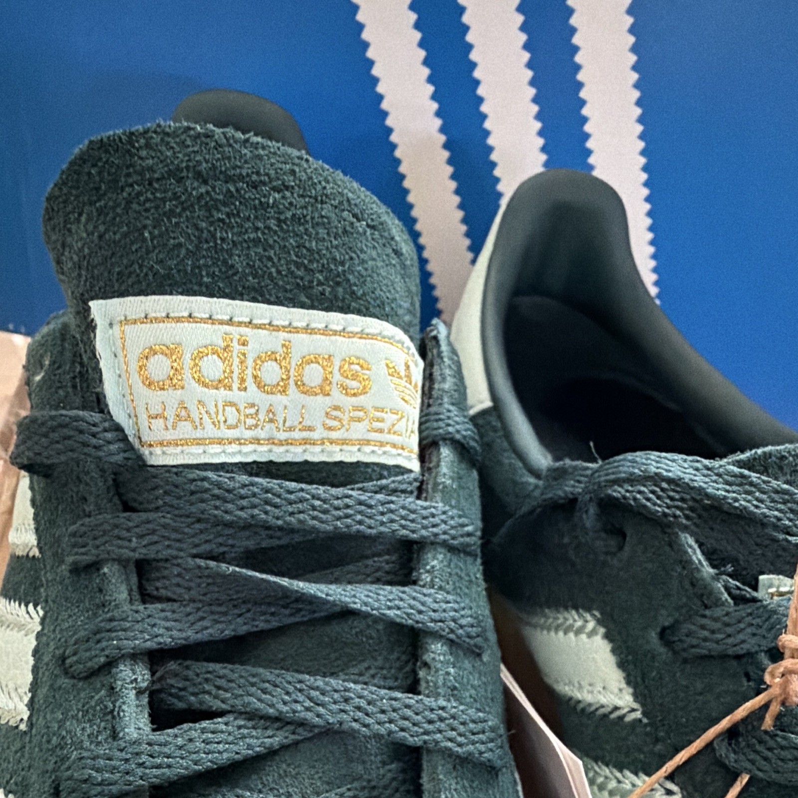 adidas Handball Spezial Aurora Ivy/Ash Green Suede - photo 2