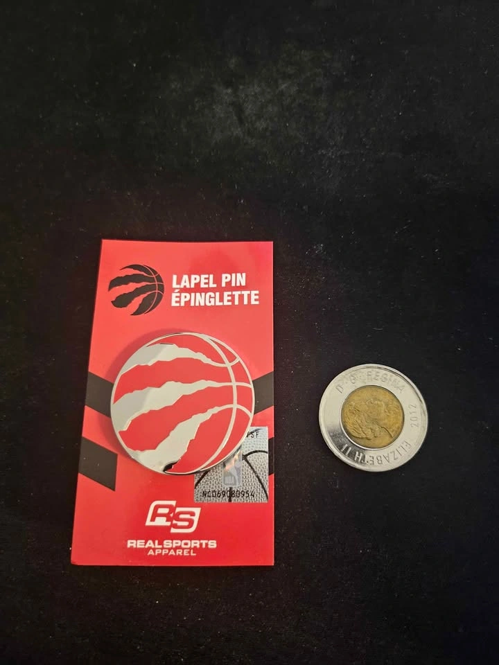 Toronto raptors pin - photo 2