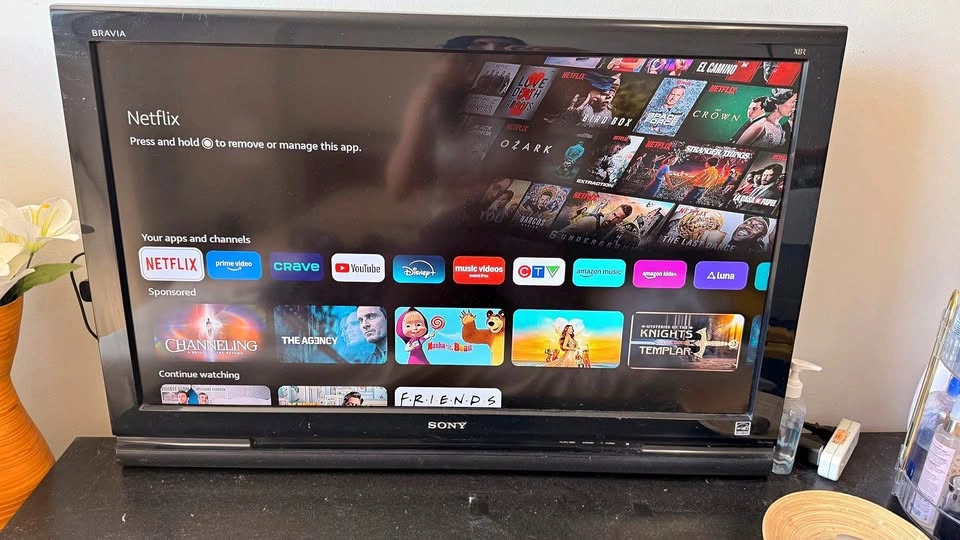 Sony Bravia KDL-37XBR6 37" LCD TV