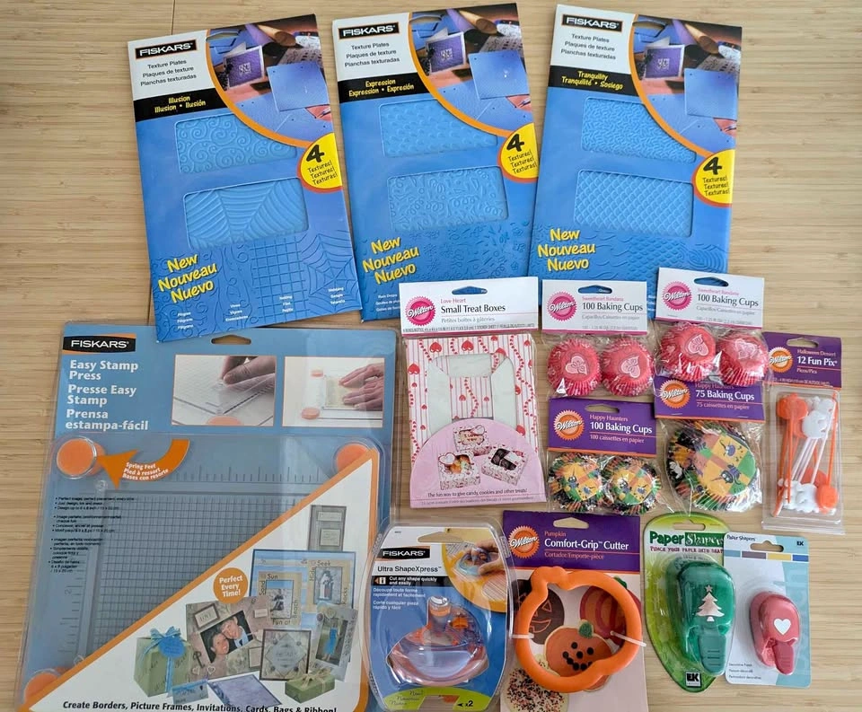 NEW Fiskars, Wilton, EK Success - Arts and crafts supply