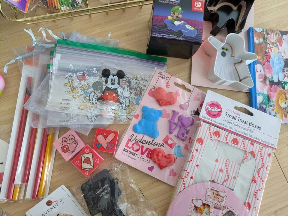 Charms, stamps, craft supply, Fiskars, Wilton etc - photo 5