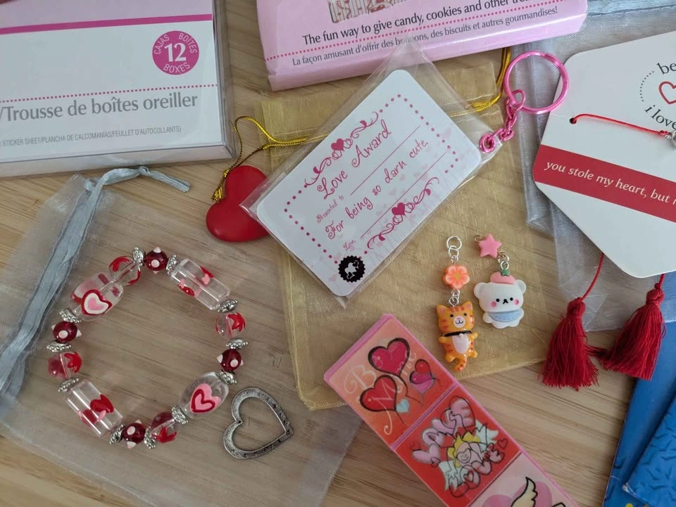 Craft supply, charms, gifts, decor, Fiskars, Wilton supplies - photo 4