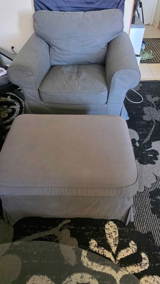 Sofa with footstool - photo 4
