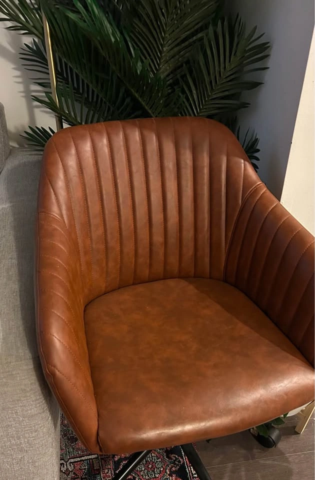 Executive office chair, rust/light brown, new condition - photo 3