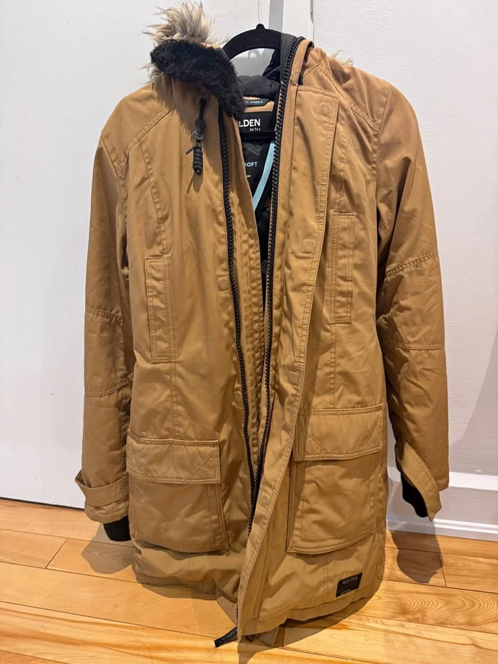 Tna Golden Parka