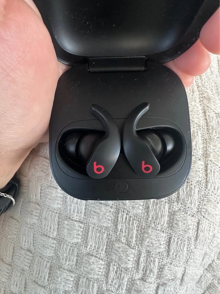 Beats Fit Pro Wireless Earbuds - photo 2