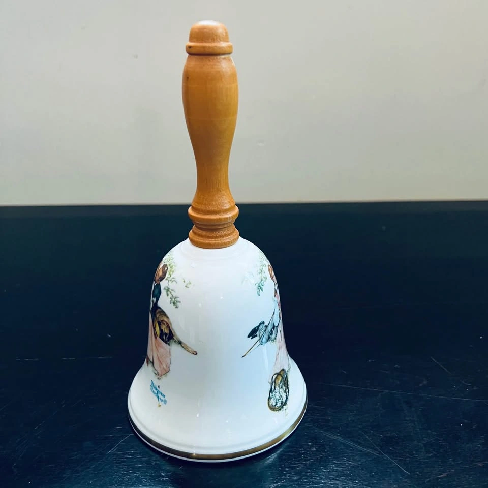 1976 GORHAM Fine China Love's Harmony Collectible Bell - photo 2