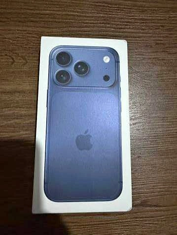Apple IPhone 17 Pro 256 GB Deep Blue NEW