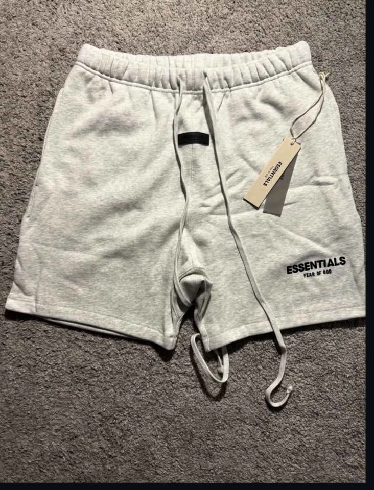 Selling brand new essential shorts - photo 2