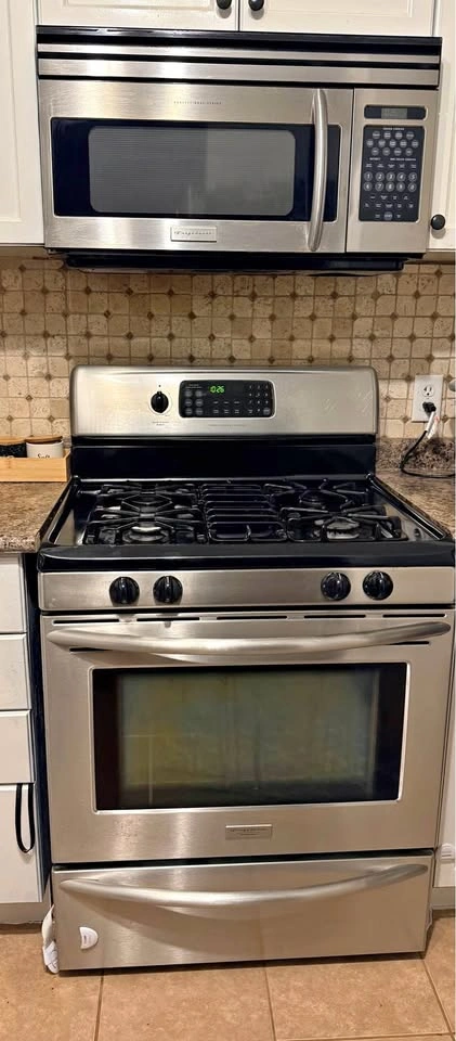Frigidaire Professional Series Gas Range and Microwave Set