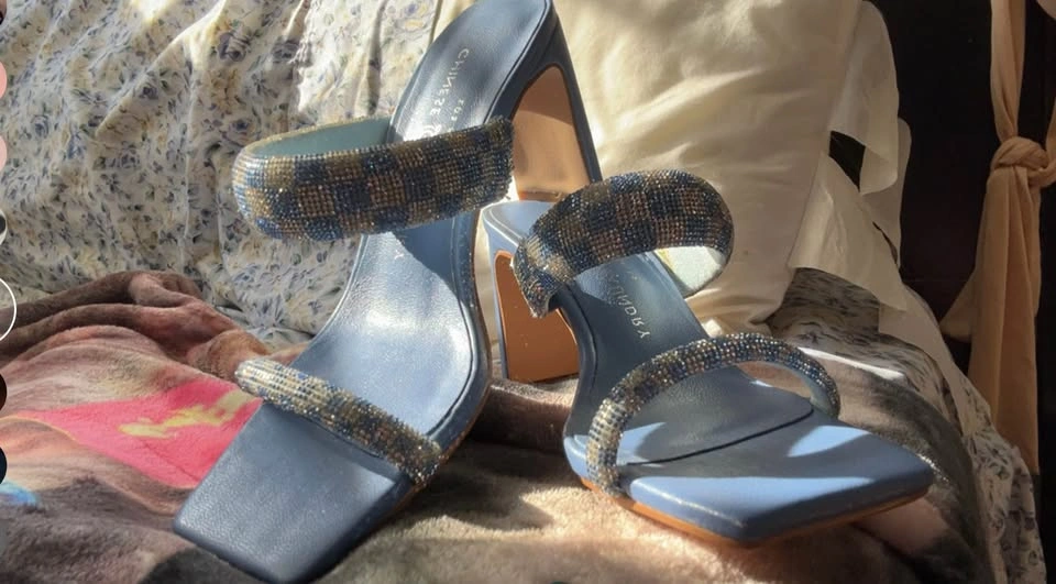 Blue diamond checkered heels - photo 2