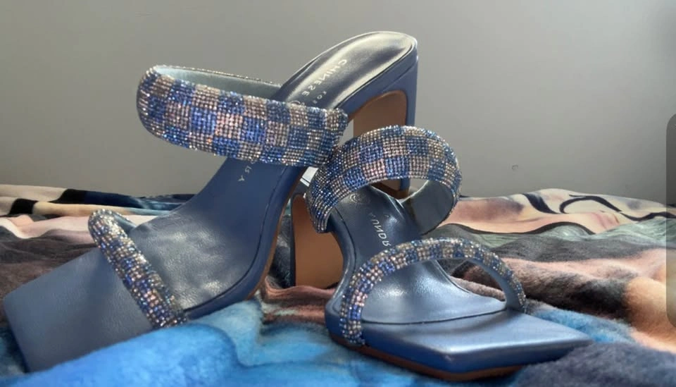Blue diamond checkered heels - photo 3